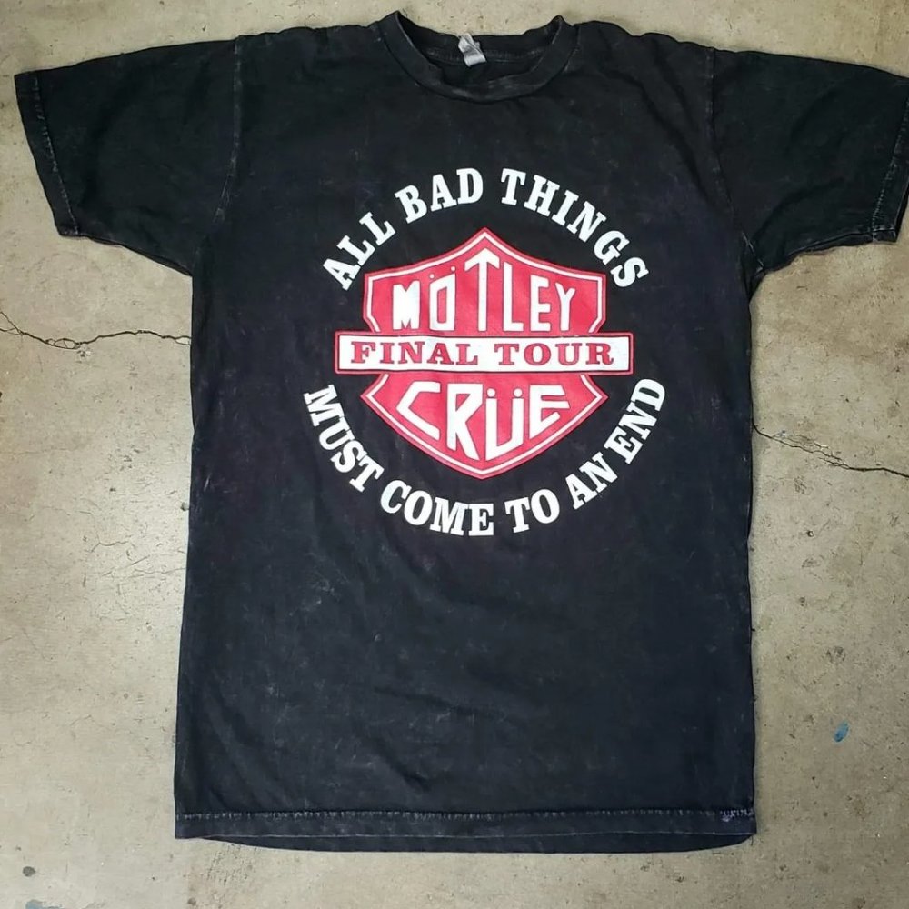 NEW MOTLEY CRUE T SHIRT
